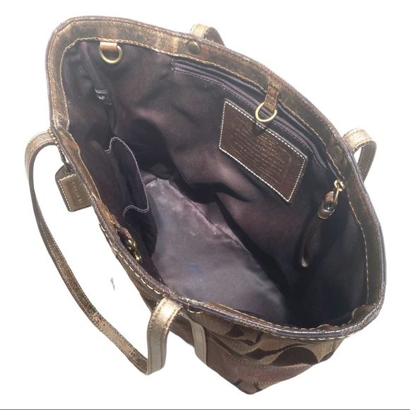 Coach Signature Canvas Logo Tote - Picture 5 of 14